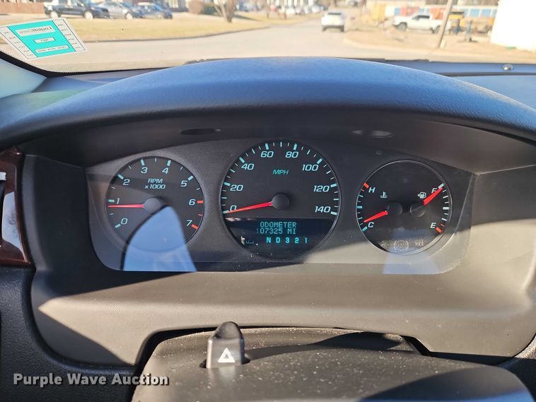 image for item EO4923 2010 Chevrolet Impala Passenger Vehicle