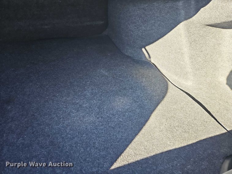 image for item EO4923 2010 Chevrolet Impala Passenger Vehicle