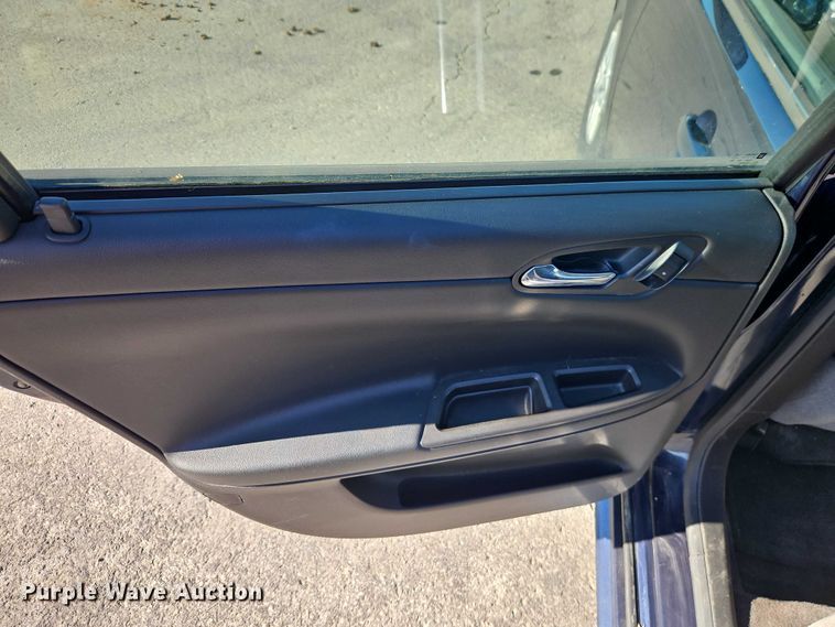 image for item EO4923 2010 Chevrolet Impala Passenger Vehicle