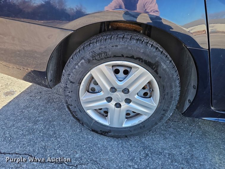 image for item EO4923 2010 Chevrolet Impala Passenger Vehicle