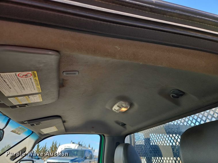 image for item EO4929 2016 Ford F350 flatbed pickup truck