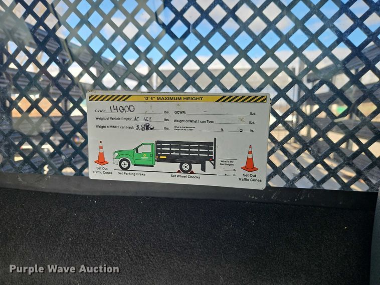 image for item EO4929 2016 Ford F350 flatbed pickup truck