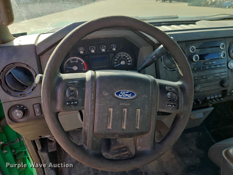 image for item EO4929 2016 Ford F350 flatbed pickup truck