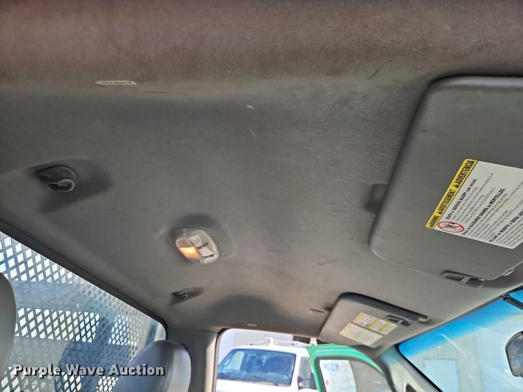 image for item EO4929 2016 Ford F350 flatbed pickup truck