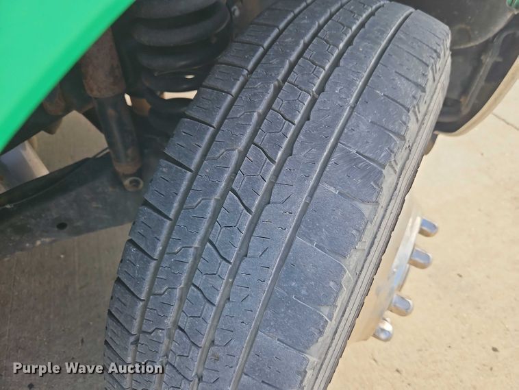 image for item EO4929 2016 Ford F350 flatbed pickup truck