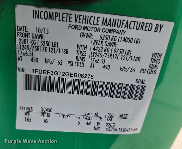 image for item EO4929 2016 Ford F350 flatbed pickup truck