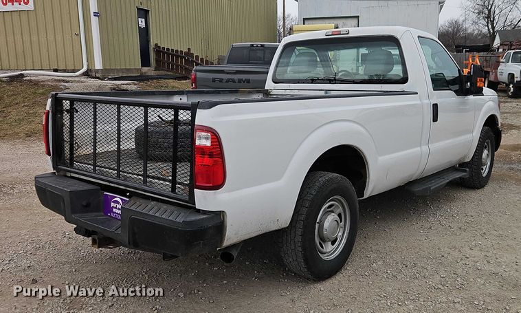 image for item EO4931 2013 Ford F250 Super Duty pickup truck