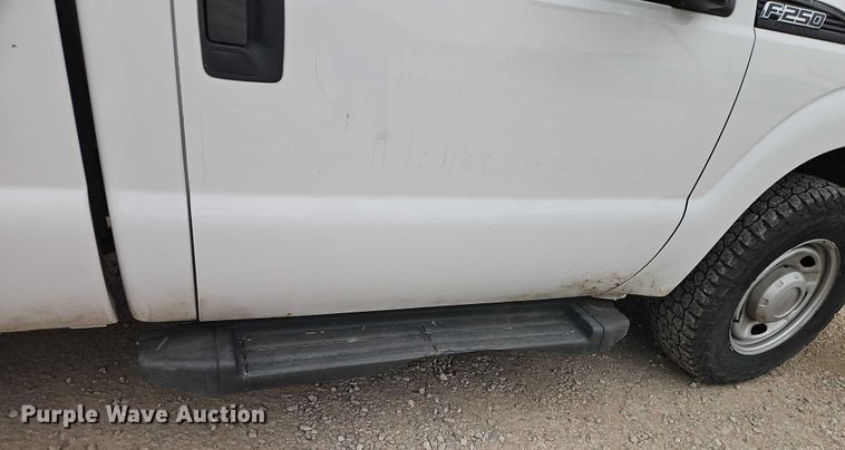 image for item EO4931 2013 Ford F250 Super Duty pickup truck