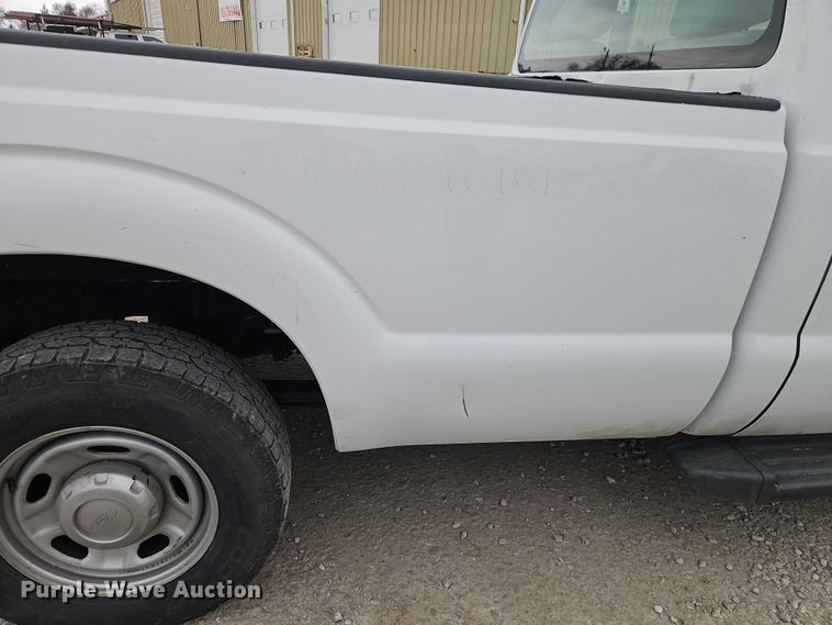 image for item EO4931 2013 Ford F250 Super Duty pickup truck