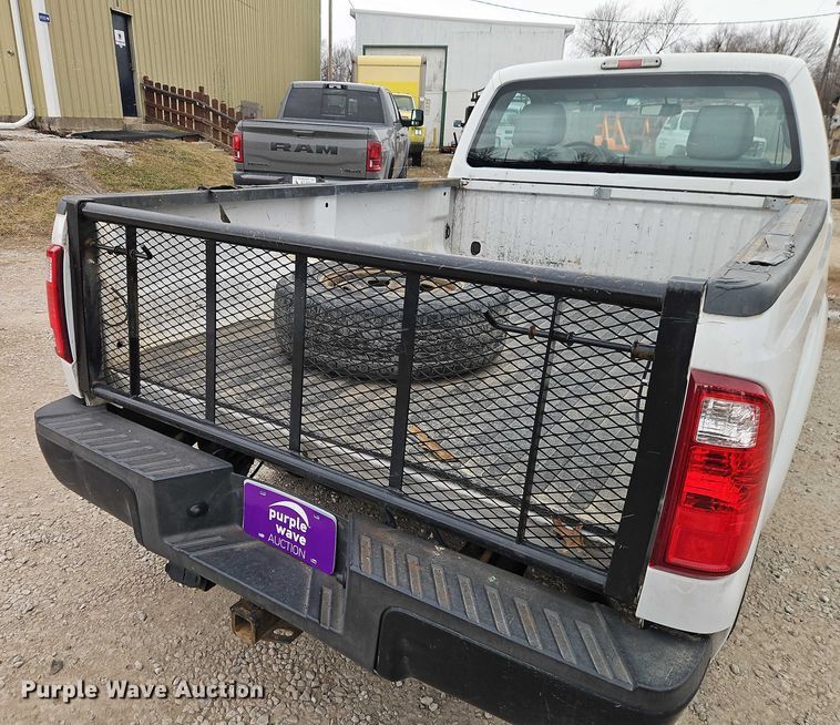 image for item EO4931 2013 Ford F250 Super Duty pickup truck