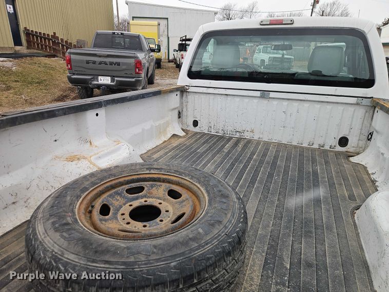 image for item EO4931 2013 Ford F250 Super Duty pickup truck