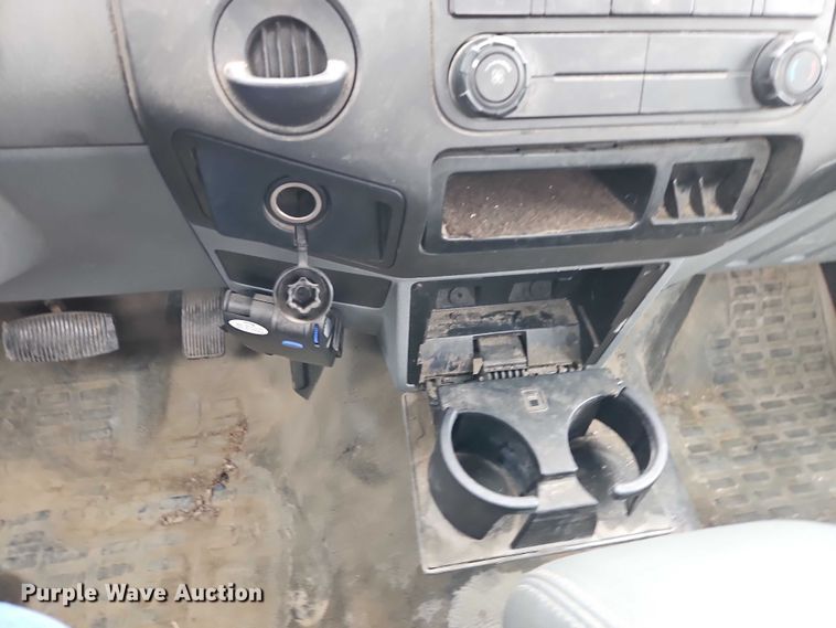 image for item EO4931 2013 Ford F250 Super Duty pickup truck