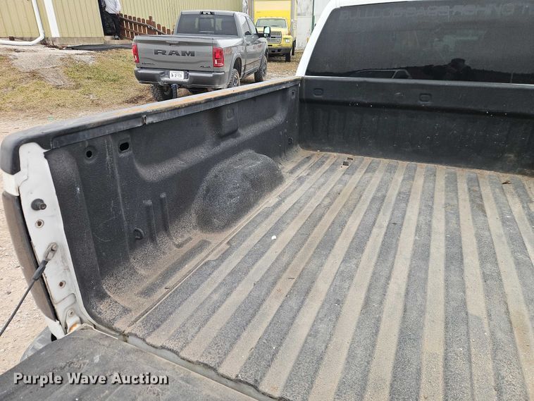 image for item EO4932 2011 Chevrolet Silverado 1500 Ext. Cab pickup truck