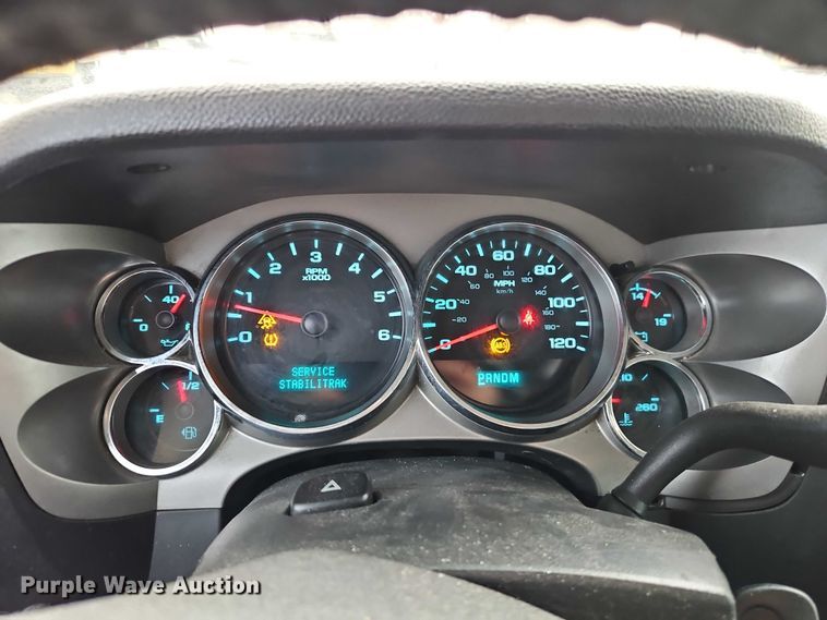 image for item EO4932 2011 Chevrolet Silverado 1500 Ext. Cab pickup truck