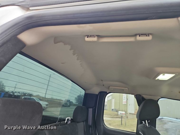 image for item EO4932 2011 Chevrolet Silverado 1500 Ext. Cab pickup truck