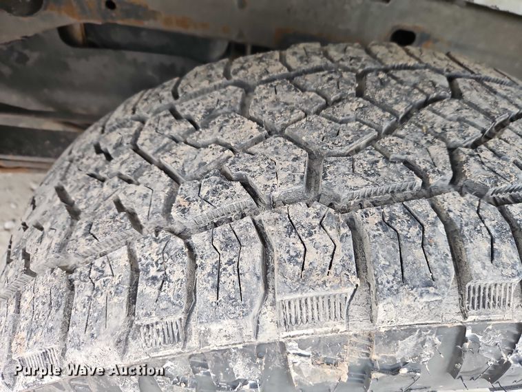 image for item EO4932 2011 Chevrolet Silverado 1500 Ext. Cab pickup truck