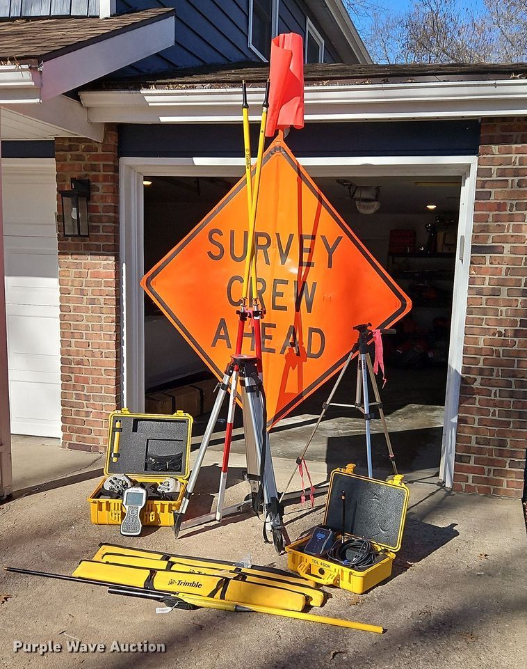 image for item EO4934 Trimble GPS equipment  