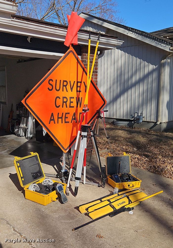 image for item EO4934 Trimble GPS equipment  