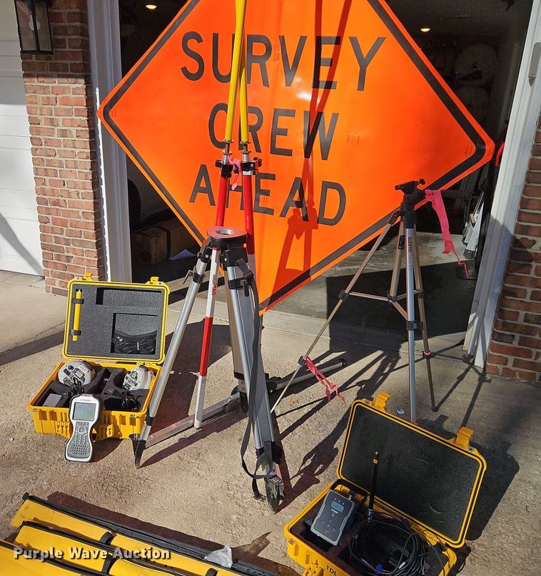 image for item EO4934 Trimble GPS equipment  