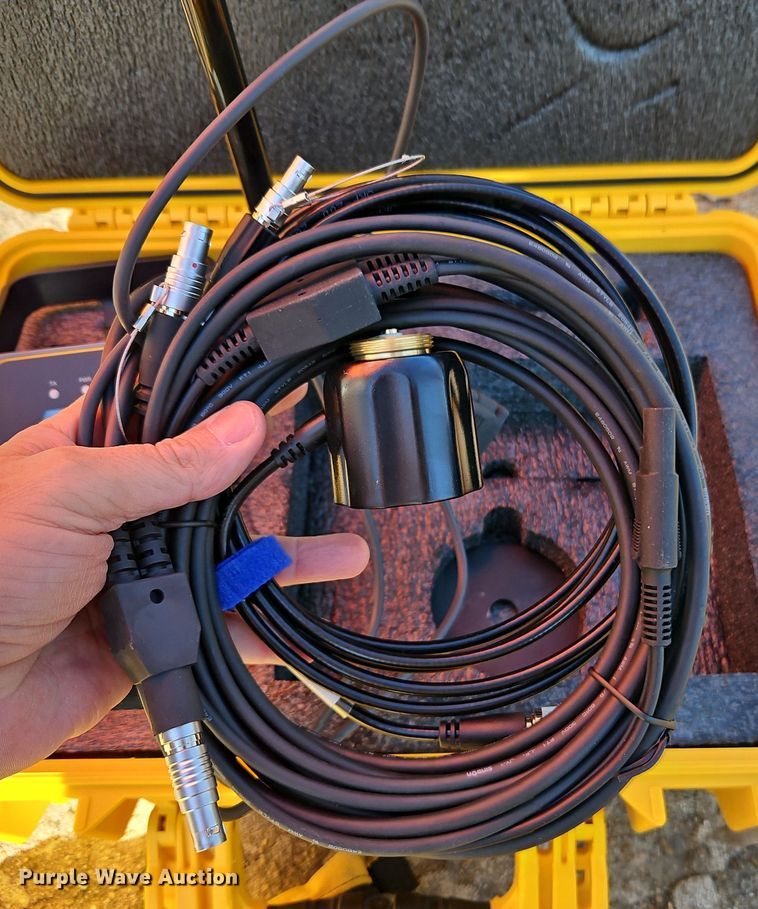 image for item EO4934 Trimble GPS equipment  