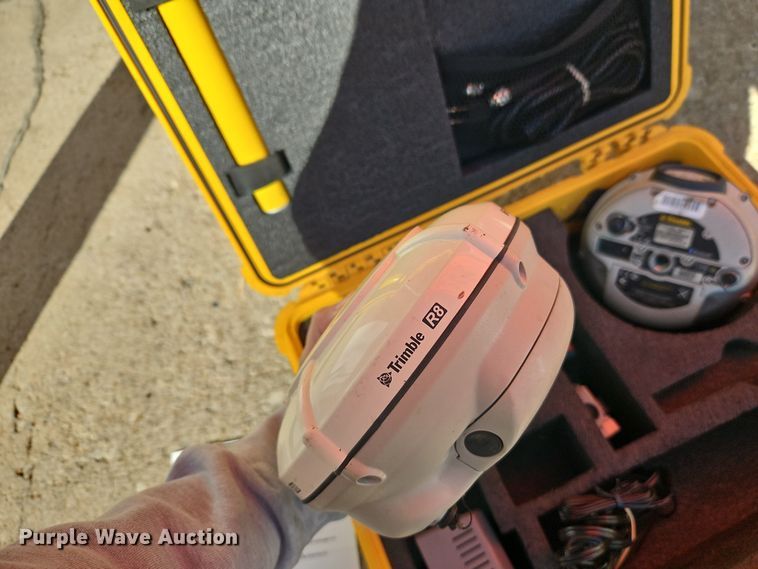 image for item EO4934 Trimble GPS equipment  