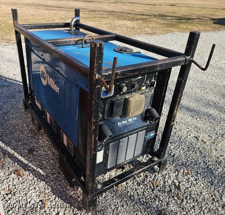 image for item EO4935 Miller Big Blue 400 Pro welder/generator
