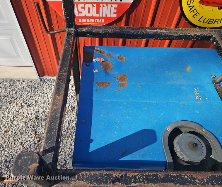 image for item EO4935 Miller Big Blue 400 Pro welder/generator