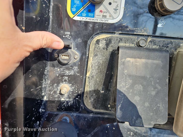 image for item EO4935 Miller Big Blue 400 Pro welder/generator