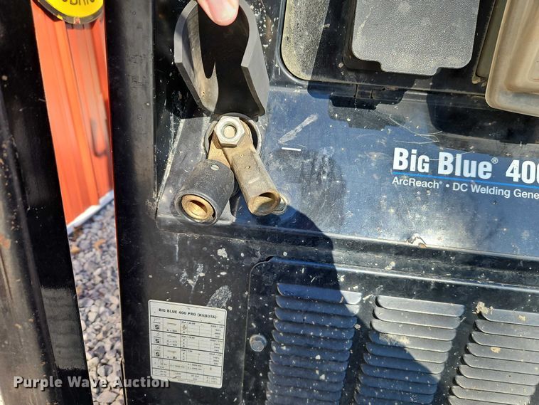 image for item EO4935 Miller Big Blue 400 Pro welder/generator
