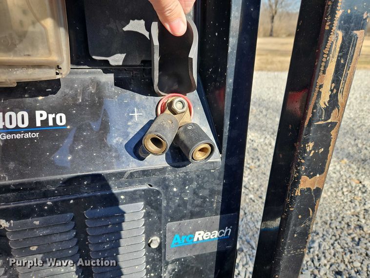 image for item EO4935 Miller Big Blue 400 Pro welder/generator