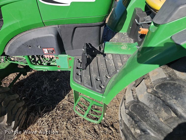 image for item EO4936 2021 John Deere 4044M MFWD tractor