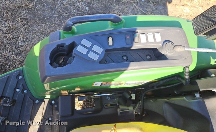 image for item EO4936 2021 John Deere 4044M MFWD tractor