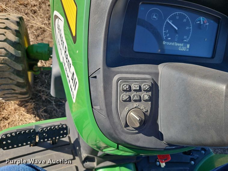 image for item EO4936 2021 John Deere 4044M MFWD tractor