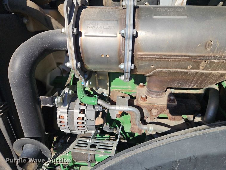 image for item EO4936 2021 John Deere 4044M MFWD tractor