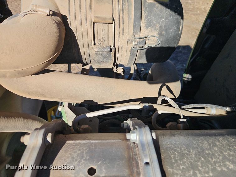 image for item EO4936 2021 John Deere 4044M MFWD tractor