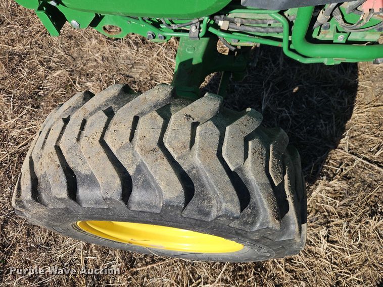 image for item EO4936 2021 John Deere 4044M MFWD tractor