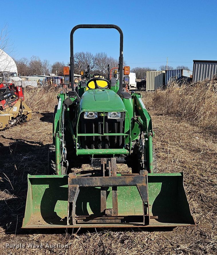 image for item EO4937 John Deere 3038E MFWD tractor