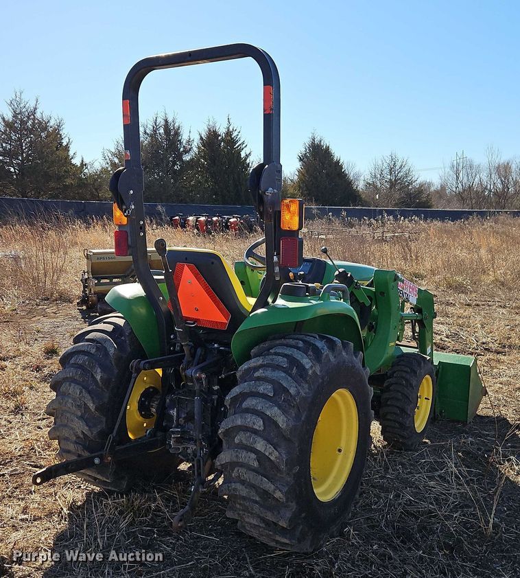 image for item EO4937 John Deere 3038E MFWD tractor