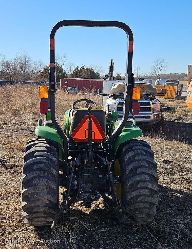 image for item EO4937 John Deere 3038E MFWD tractor
