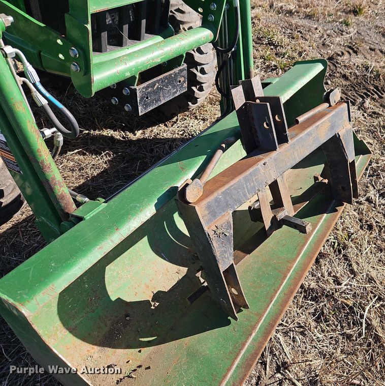 image for item EO4937 John Deere 3038E MFWD tractor