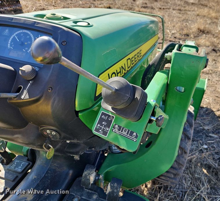 image for item EO4937 John Deere 3038E MFWD tractor