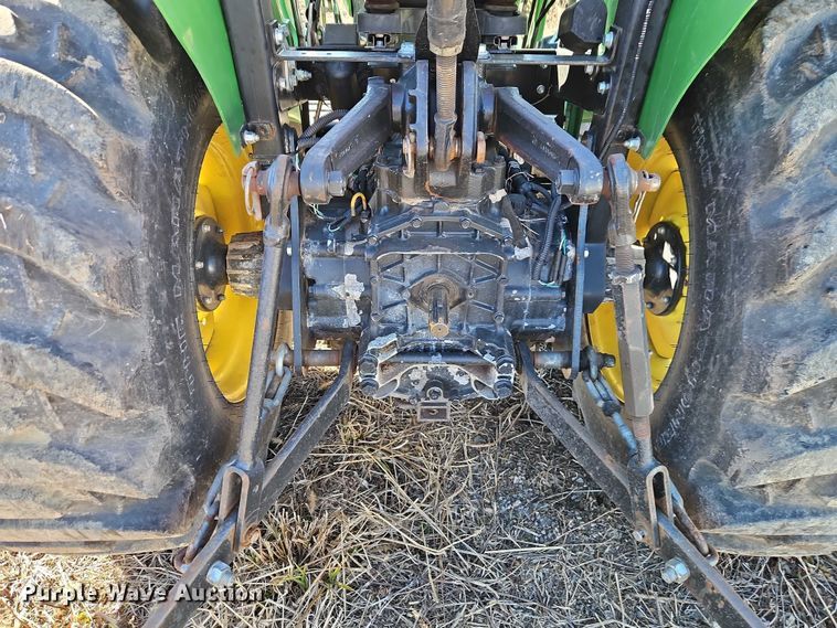 image for item EO4937 John Deere 3038E MFWD tractor