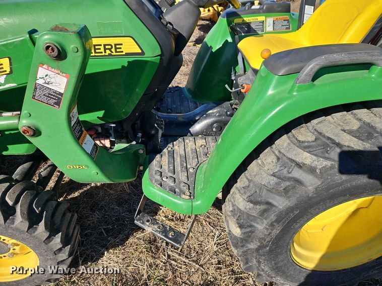 image for item EO4937 John Deere 3038E MFWD tractor