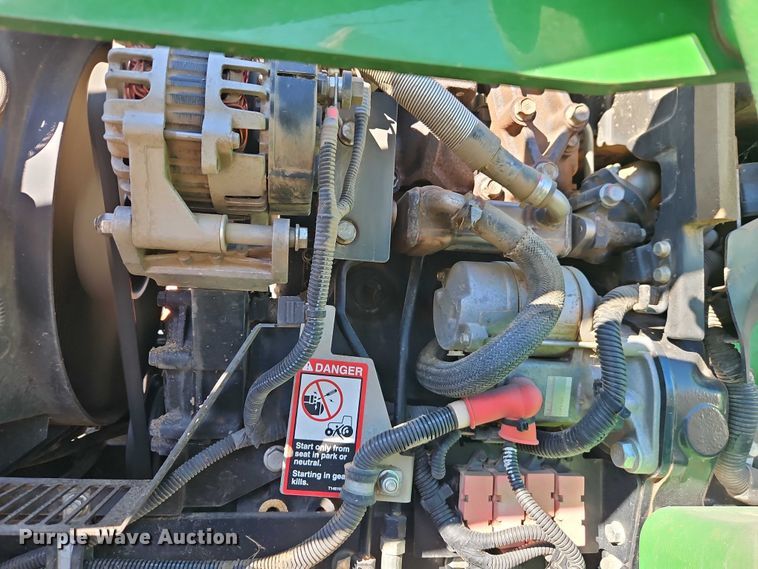 image for item EO4937 John Deere 3038E MFWD tractor