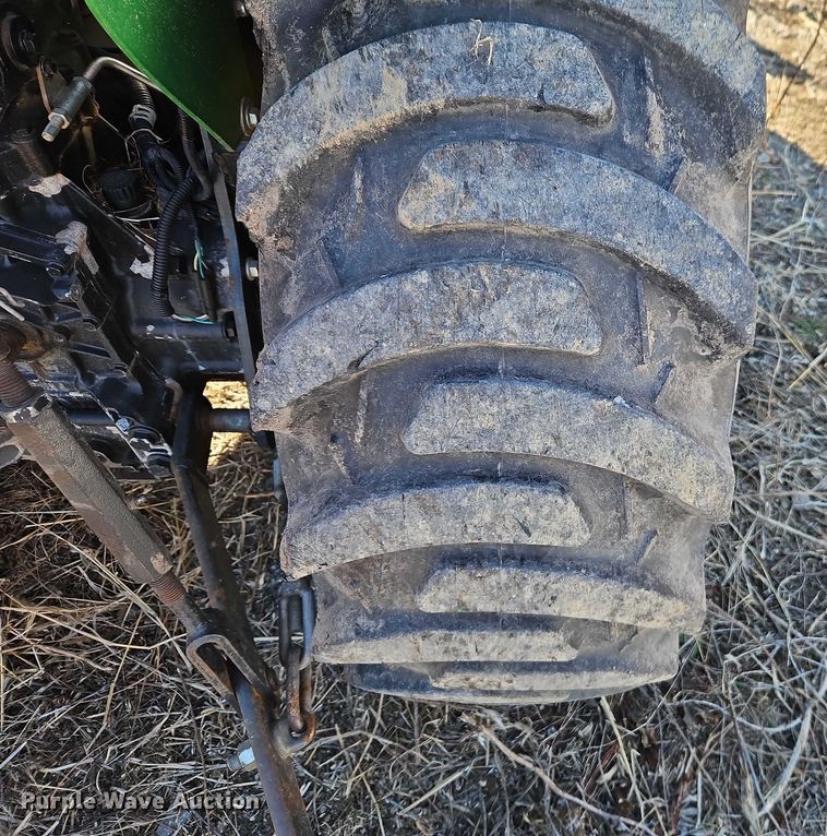 image for item EO4937 John Deere 3038E MFWD tractor