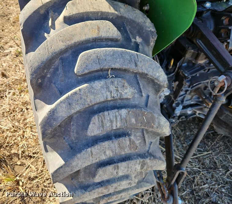 image for item EO4937 John Deere 3038E MFWD tractor