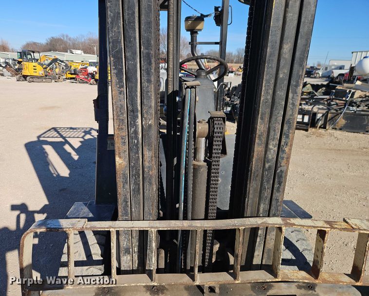 image for item EO4938 Yale GLPO60TGN forklift