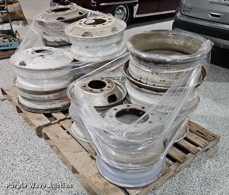 image for item EO4957 (15) 19.5