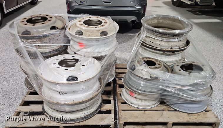 image for item EO4957 (15) 19.5