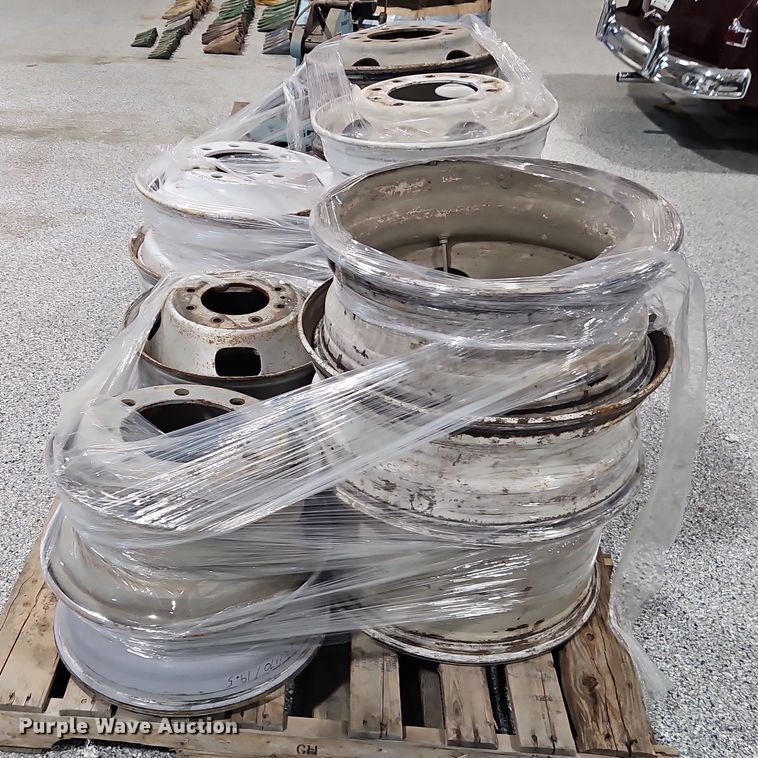 image for item EO4957 (15) 19.5